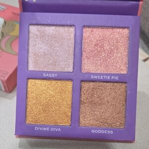 I ♥︎ Revolution Eyeshadow Palette with Gold and Pink Hues